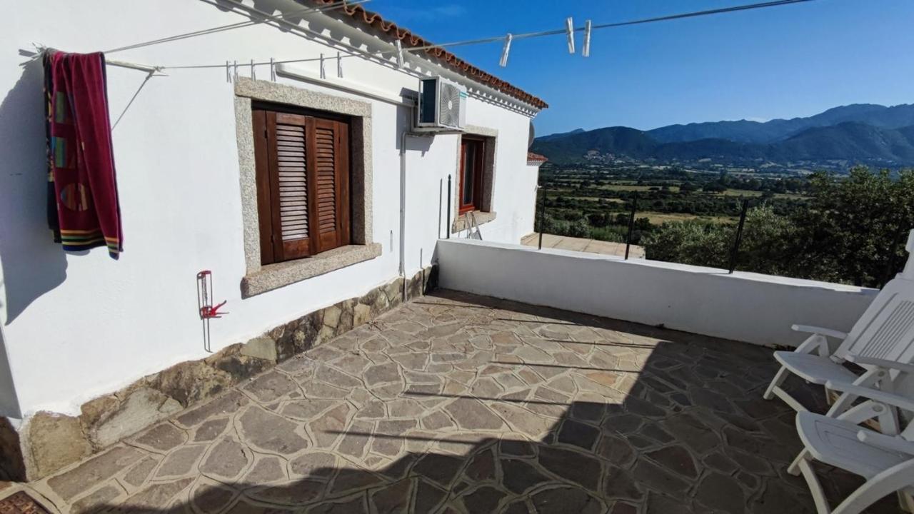 Casa L'Ulivariu Affittacamere Сан-Теодоро Екстер'єр фото