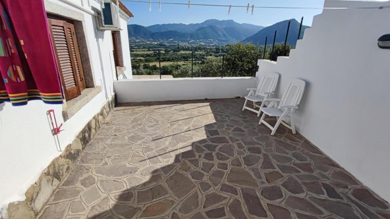 Casa L'Ulivariu Affittacamere Сан-Теодоро Екстер'єр фото